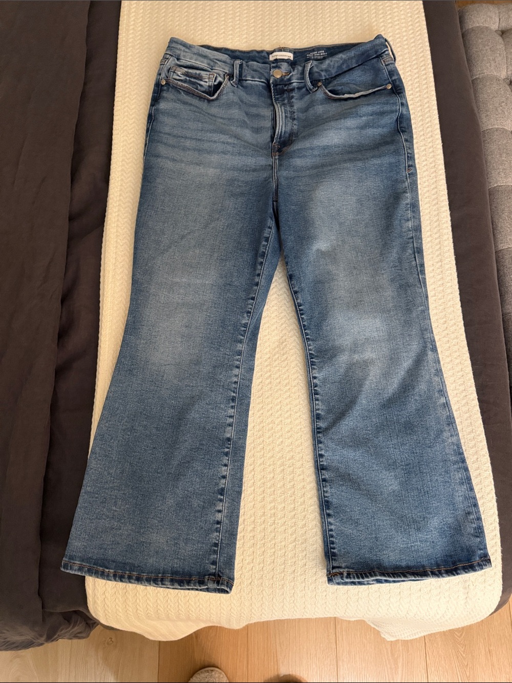 Women’s Good American Aways Fits Light Blue Bootcut Jeans